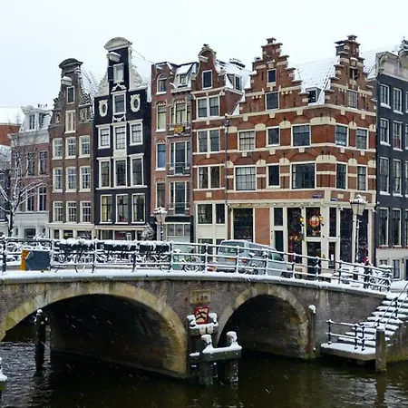 B & B Eye Amsterdam Bed & Breakfast
